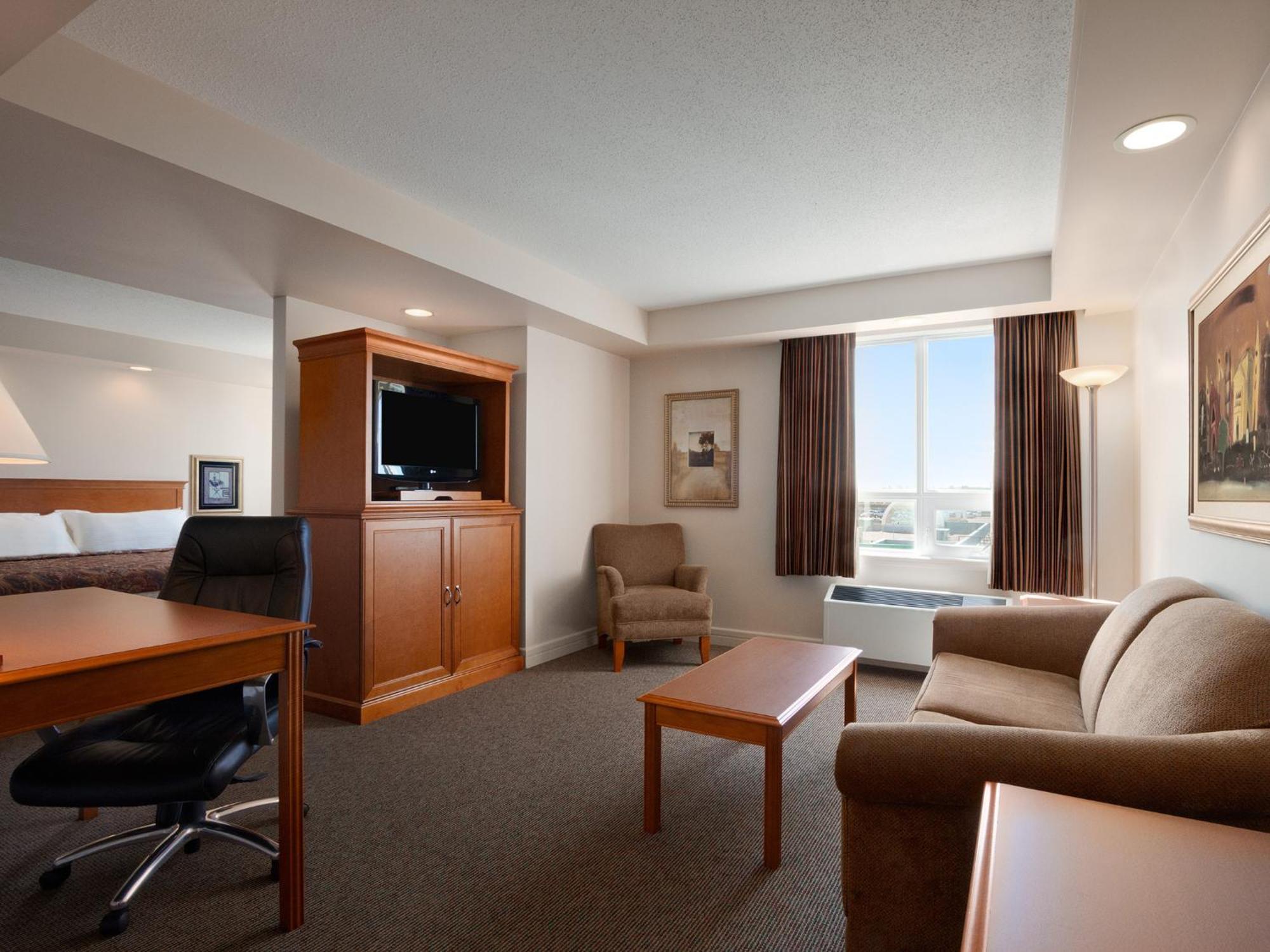 Travelodge By Wyndham Spruce Grove Room photo